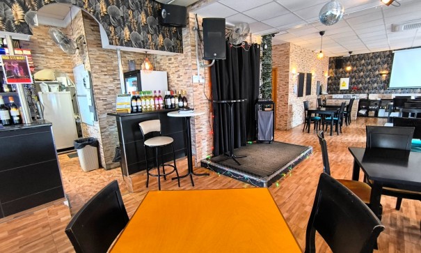 Venta - Comercial -
Villamartín