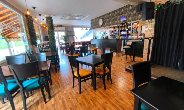 Venta - Comercial -
Villamartín