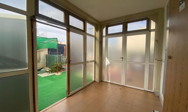 Revente - Appartement -
Torrevieja - Torretas