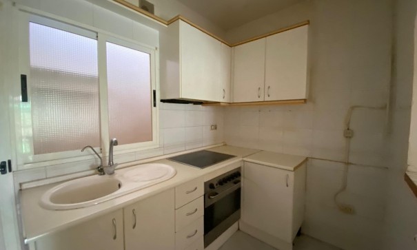 Revente - Appartement -
Torrevieja - Torretas