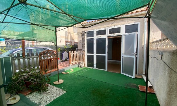 Revente - Appartement -
Torrevieja - Torretas