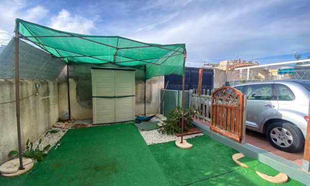 Revente - Appartement -
Torrevieja - Torretas