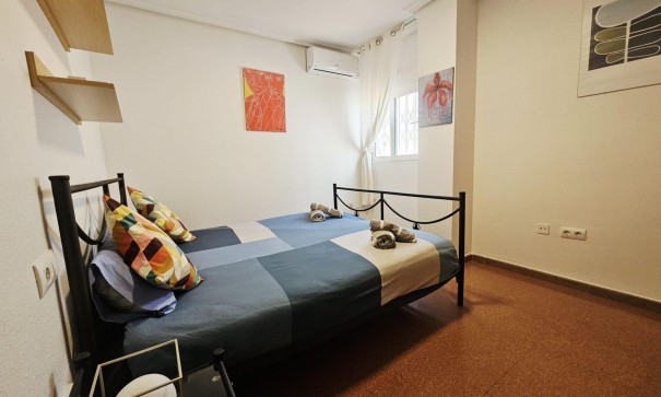 Venta - Apartamento piso -
Torrevieja - Estacion de autobuses