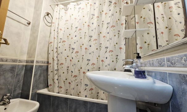 Venta - Apartamento piso -
Torrevieja - Estacion de autobuses