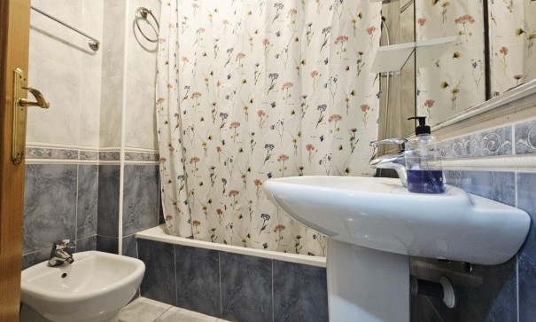 Venta - Apartamento piso -
Torrevieja - Estacion de autobuses