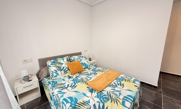 Herverkoop - Apartement Flat -
Torrevieja - Center