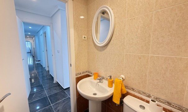 Herverkoop - Apartement Flat -
Torrevieja - Center