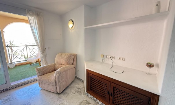 Revente - Appartement -
Torrevieja - Aldea del mar