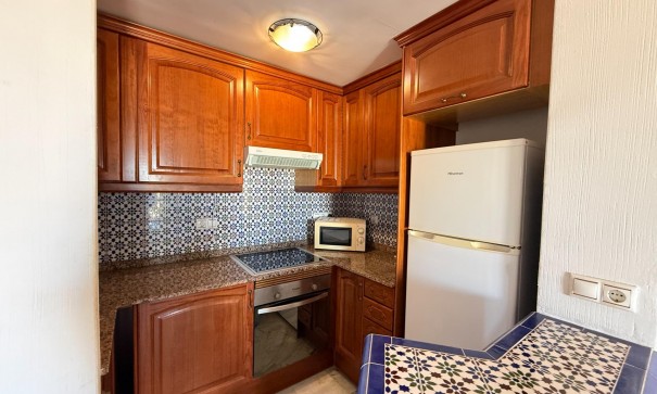 Revente - Appartement -
Torrevieja - Aldea del mar