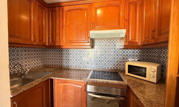 Revente - Appartement -
Torrevieja - Aldea del mar