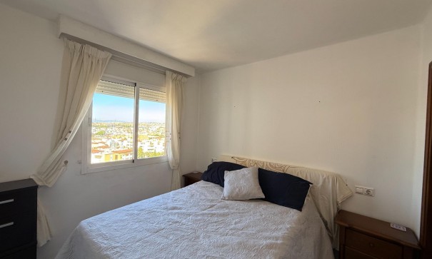 Revente - Appartement -
Torrevieja - Aldea del mar