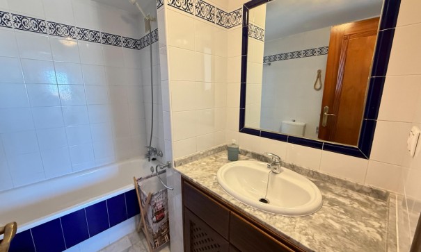 Revente - Appartement -
Torrevieja - Aldea del mar