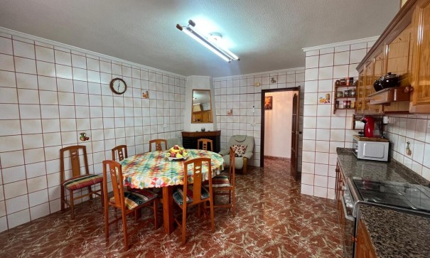 Återförsäljning - Radhus -
Algorfa