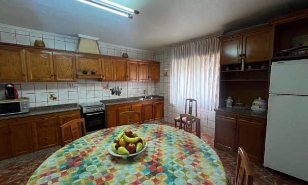 Återförsäljning - Radhus -
Algorfa