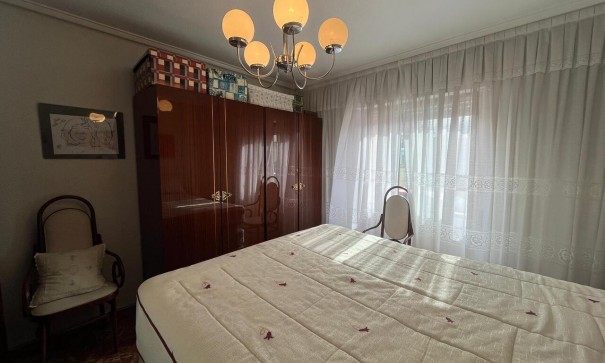 Återförsäljning - Radhus -
Algorfa