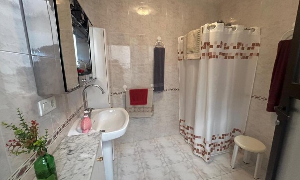 Återförsäljning - Radhus -
Algorfa