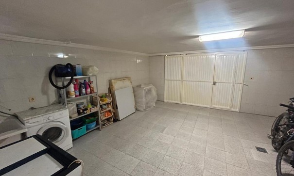 Återförsäljning - Radhus -
Algorfa