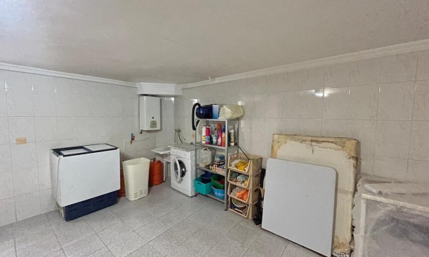 Återförsäljning - Radhus -
Algorfa