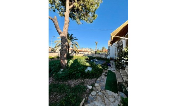 Venta - Chalet Independiente -
Torrevieja - Aguas Nuevas