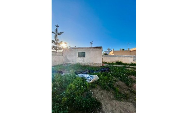 Venta - Chalet Independiente -
Torrevieja - Aguas Nuevas