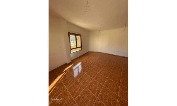 Revente - Maison de ville -
Pinoso - Pinoso Alicante