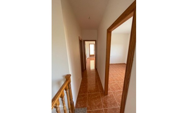 Revente - Maison de ville -
Pinoso - Pinoso Alicante