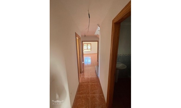 Revente - Maison de ville -
Pinoso - Pinoso Alicante