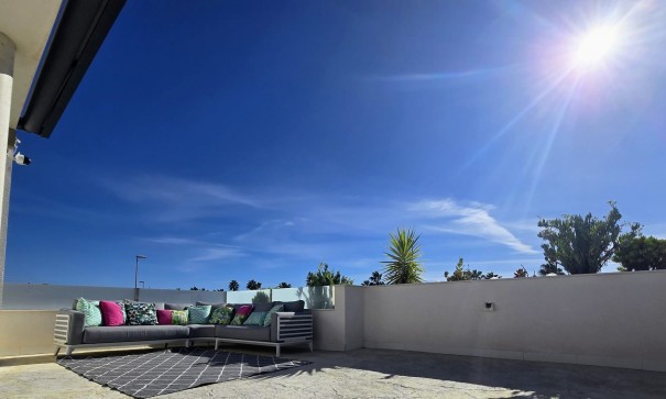 Återförsäljning - Villa i parhus -
Torre Pacheco