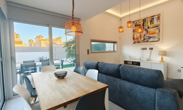 Sprzedaż - Willa wolnostojąca -
Guardamar del Segura - El Raso