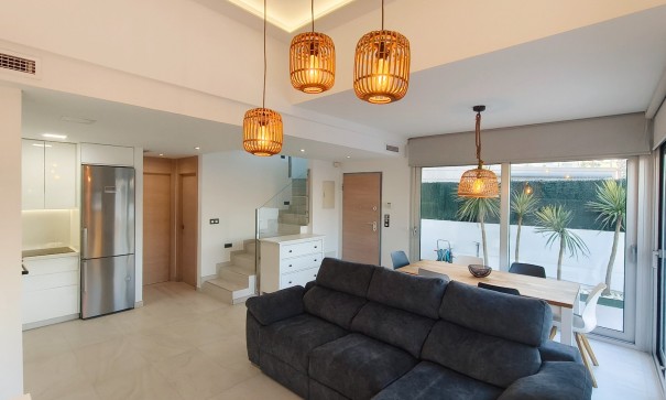 Sprzedaż - Willa wolnostojąca -
Guardamar del Segura - El Raso