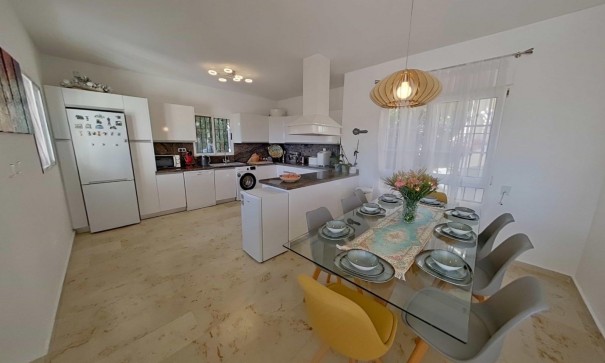 Återförsäljning - Fristående villa -
Orihuela Costa - Lomas de Campoamor-Las Ramblas