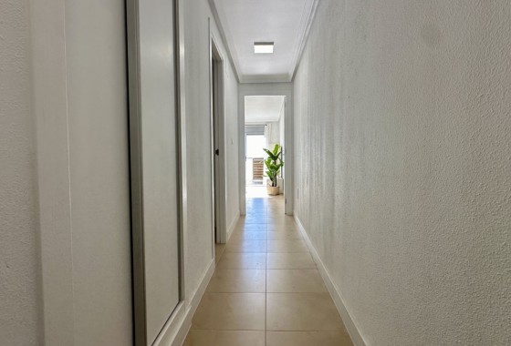 Herverkoop - Appartement / Flat -
Torrevieja