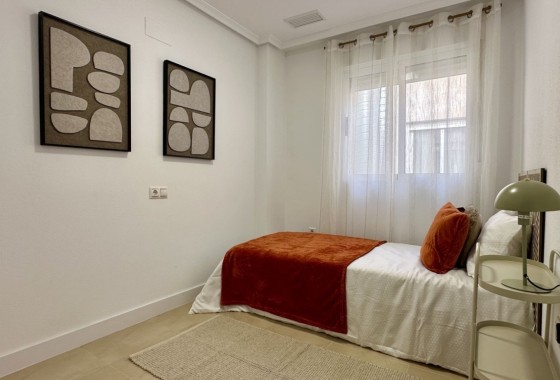 Herverkoop - Appartement / Flat -
Torrevieja