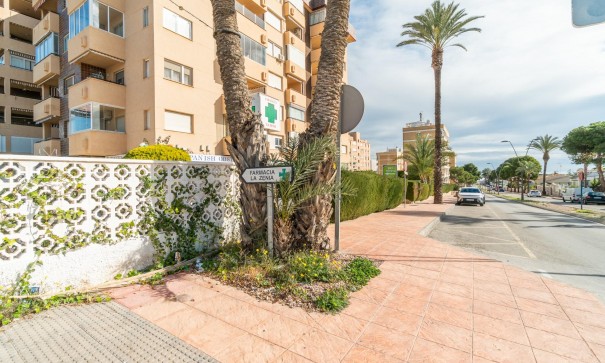 Location longue durée - Commercieel -
Orihuela Costa - La Zenia