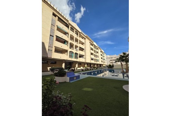 Herverkoop - Apartement Flat -
Torrevieja