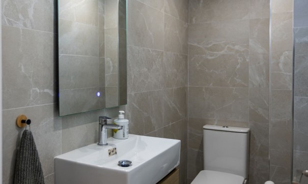 Återförsäljning - Radhus -
Torrevieja