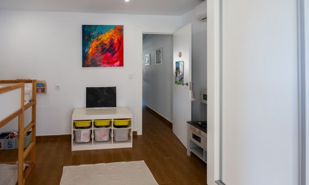 Återförsäljning - Radhus -
Torrevieja