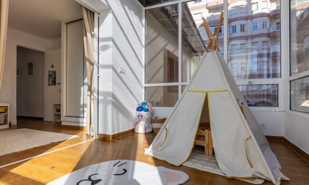 Återförsäljning - Radhus -
Torrevieja