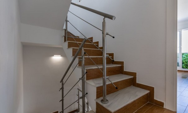 Återförsäljning - Radhus -
Torrevieja