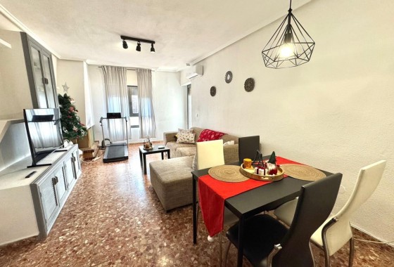 Revente - Appartement -
Almoradí