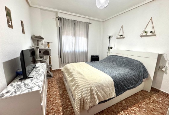 Revente - Appartement -
Almoradí