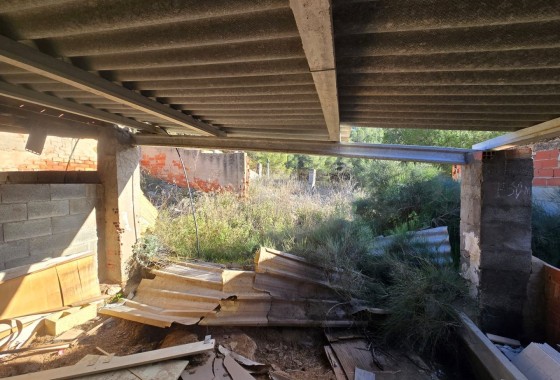 Herverkoop - Vrijstaande Villa -
Petrer