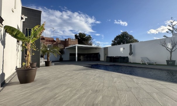 Sale - Detached Villa -
Rojales - Ciudad Quesada