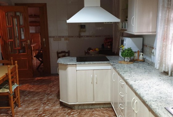 Revente - Villa mitoyenne -
Casillas - CASILLAS