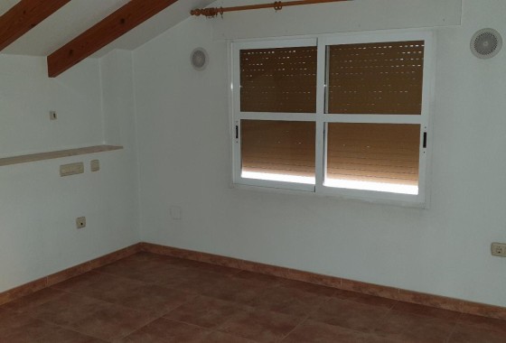 Revente - Villa mitoyenne -
Casillas - CASILLAS