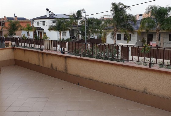 Revente - Villa mitoyenne -
Casillas - CASILLAS