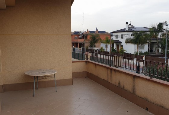 Revente - Villa mitoyenne -
Casillas - CASILLAS