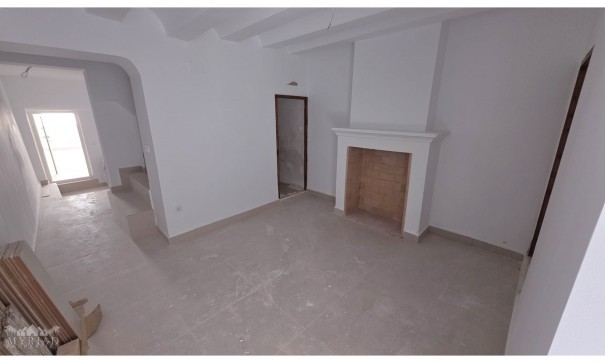 Videresalg - Byhus -
Pinoso - Pinoso Alicante