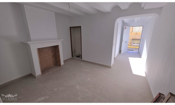 Videresalg - Byhus -
Pinoso - Pinoso Alicante