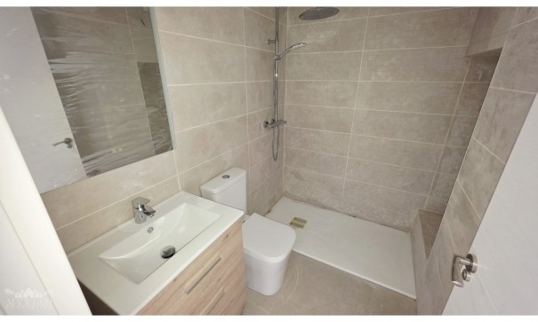 Videresalg - Byhus -
Pinoso - Pinoso Alicante